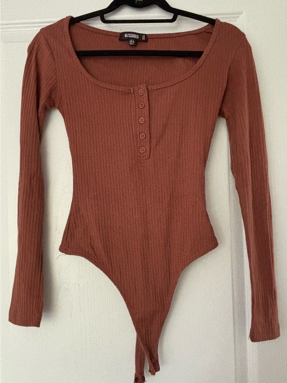Missguided Ribbed Long Sleeve Button-Front Bodysuit - Rusty Clay